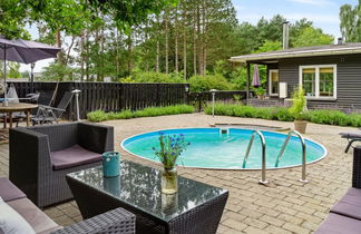 Photo 2 - Maison de 2 chambres à Ebeltoft avec piscine privée et terrasse