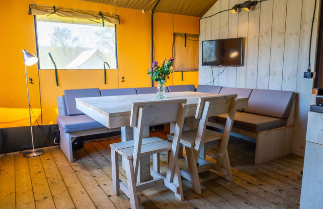 Casa de 3 quartos em Biddinghuizen com piscina e terraço - Foto 1