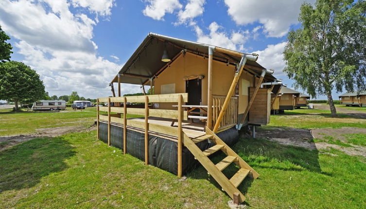 Foto 1 - Casa de 3 quartos em Biddinghuizen com piscina e terraço