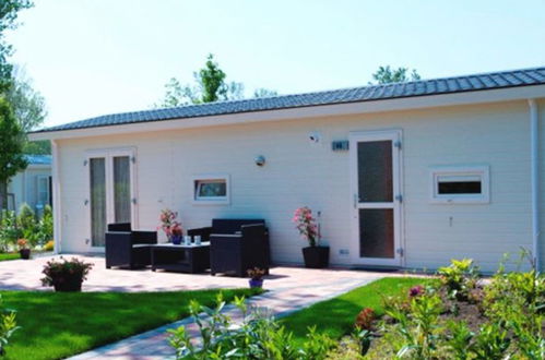 Foto 1 - Casa de 2 habitaciones en Velsen-Zuid con piscina y jardín