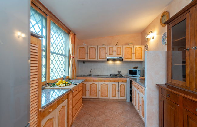 Casa de 4 quartos em Olbia com jardim e terraço - Foto 5