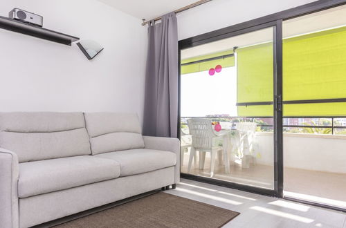 Photo 4 - 2 bedroom Apartment in Salou with swimming pool and garden