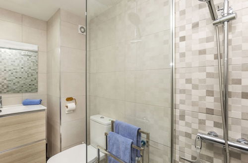Photo 15 - 2 bedroom Apartment in Salou with swimming pool and garden