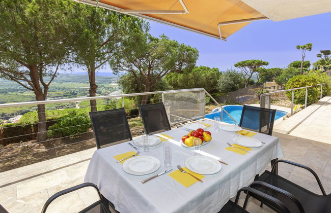 Casa de 4 quartos em Castell-Platja d'Aro com piscina privada e jardim - Foto 2