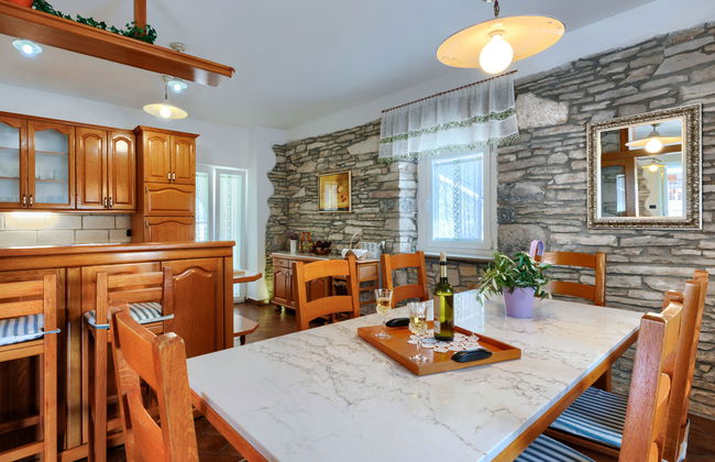Casa de 5 quartos em Raša com piscina privada e terraço - Foto 19