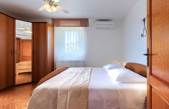 Casa de 5 quartos em Raša com piscina privada e terraço - Foto 41