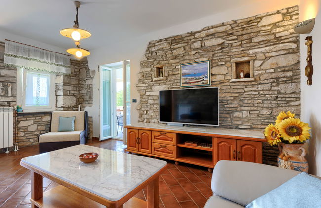 Casa de 5 quartos em Raša com piscina privada e terraço - Foto 15