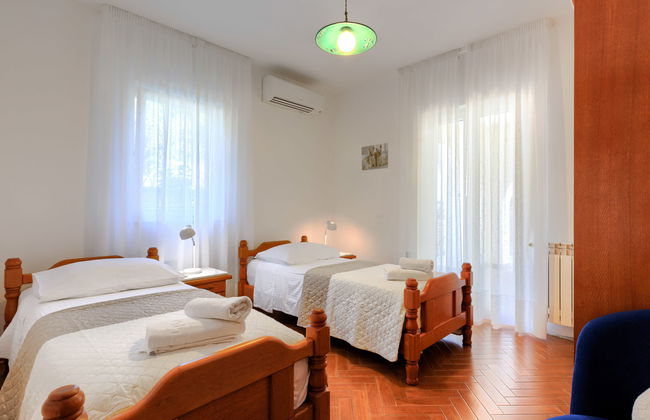 Casa de 5 quartos em Raša com piscina privada e terraço - Foto 21