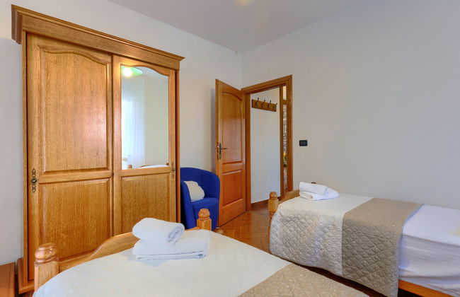 Casa de 5 quartos em Raša com piscina privada e terraço - Foto 22