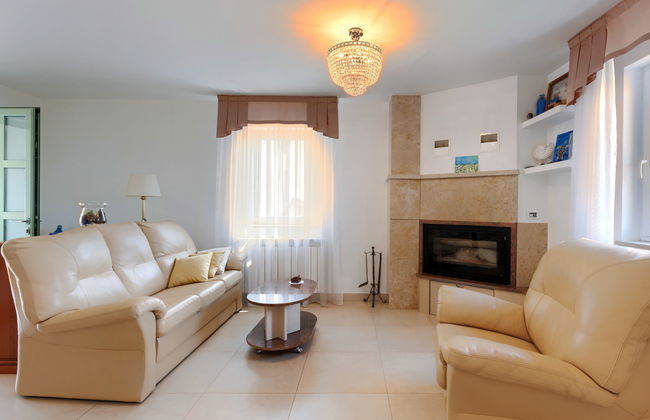 Casa de 5 quartos em Raša com piscina privada e terraço - Foto 30