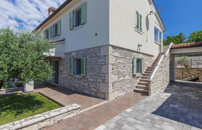 Casa de 5 quartos em Raša com piscina privada e terraço - Foto 27