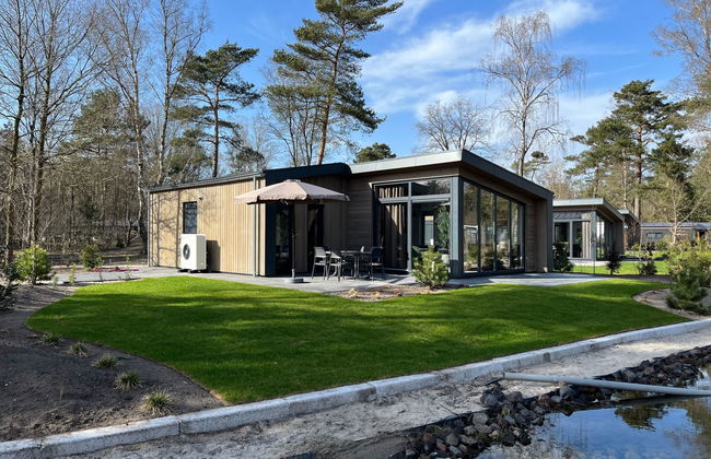 Casa de 4 quartos em Arnhem com piscina e jardim - Foto 1