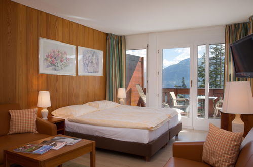 Foto 2 - Apartamento en Crans-Montana con piscina y vistas a la montaña