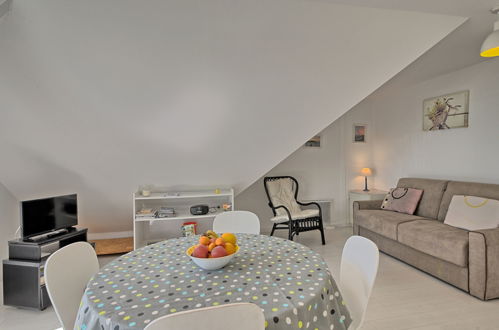 Foto 7 - Appartamento con 1 camera da letto a Sarzeau con terrazza e vista mare