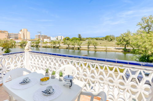 Photo 1 - Appartement de 2 chambres à Roses avec terrasse et vues à la mer