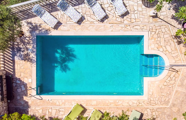 Casa de 8 quartos em Dugi Rat com piscina privada e jardim - Foto 32