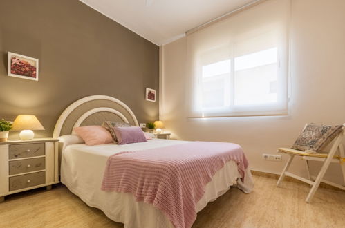 Foto 5 - Appartamento con 2 camere da letto a l'Ampolla con piscina e vista mare