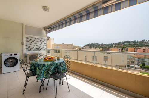 Foto 1 - Apartment mit 1 Schlafzimmer in Cavalaire-sur-Mer mit terrasse und blick aufs meer