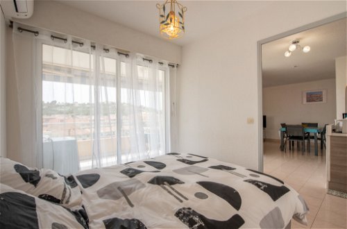 Foto 9 - Apartamento de 1 habitación en Cavalaire-sur-Mer con terraza y vistas al mar