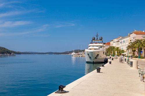 Foto 48 - Casa de 5 habitaciones en Mali Lošinj con jardín y vistas al mar