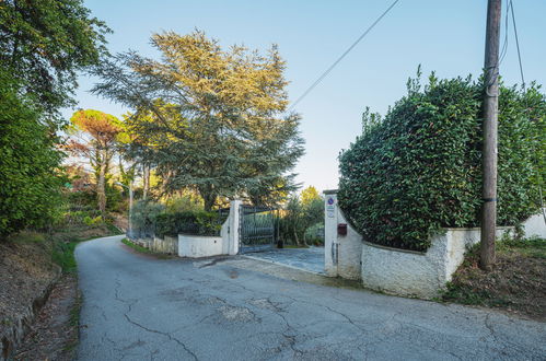 Foto 22 - Casa con 4 camere da letto a Massarosa con piscina privata e giardino