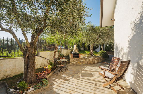 Foto 39 - Casa de 4 quartos em Massarosa com piscina privada e vistas do mar