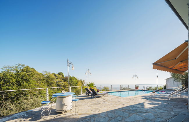 Casa de 5 quartos em Massarosa com piscina privada e jardim - Foto 16
