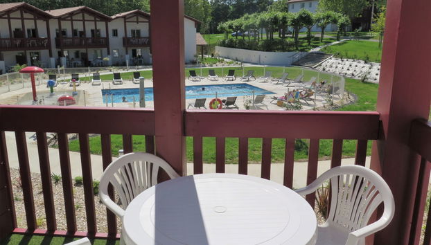 Apartment mit 2 Schlafzimmern in Urrugne mit schwimmbad und garten - Foto 2