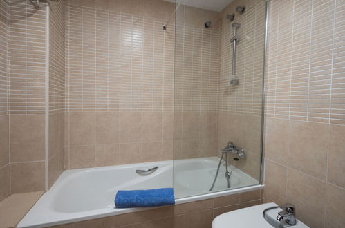 Photo 20 - 2 bedroom Apartment in Malgrat de Mar with sea view