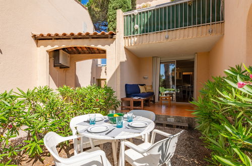 Foto 5 - Apartamento de 1 quarto em Sainte-Maxime com piscina e jardim