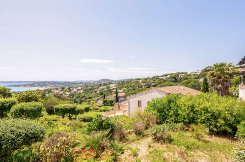 Photo 22 - 2 bedroom Apartment in Sainte-Maxime with swimming pool and sea view