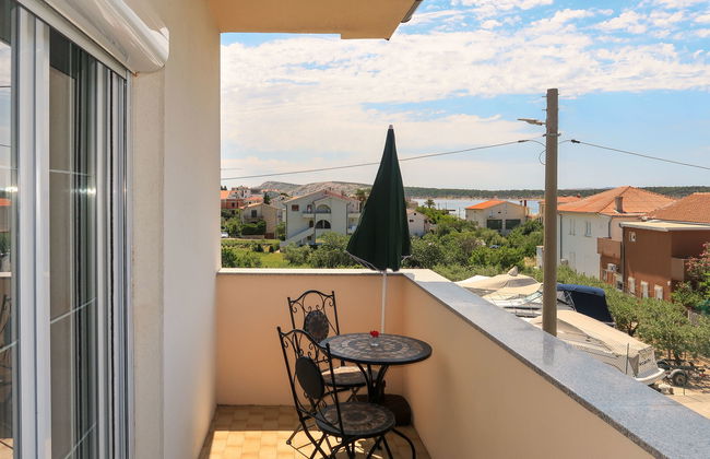Apartamento de 3 quartos em Rab com jardim - Foto 22