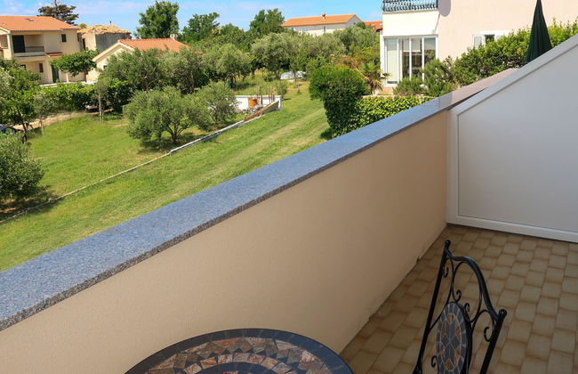 Apartamento de 3 quartos em Rab com jardim - Foto 20