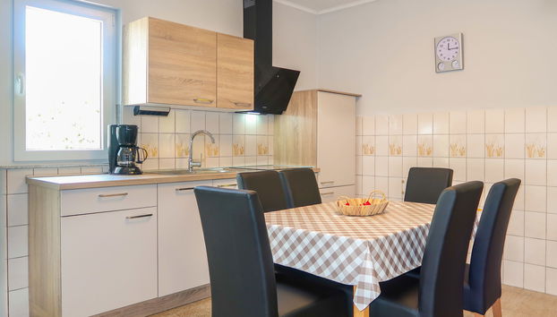 Apartment mit 3 Schlafzimmern in Rab mit garten - Foto 4