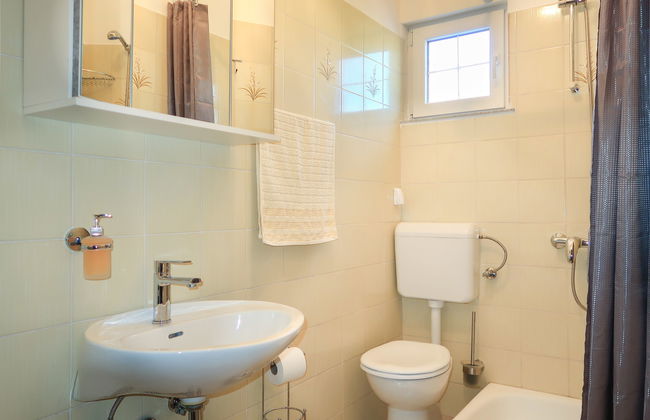 Apartamento de 3 quartos em Rab com jardim - Foto 11