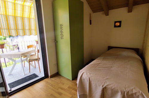 Foto 17 - Haus mit 1 Schlafzimmer in Dervio mit garten und blick auf die berge