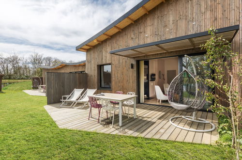 Photo 1 - Appartement de 2 chambres à Villeneuve-le-Comte avec piscine et terrasse