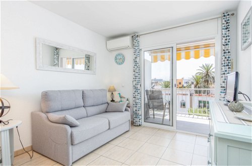Foto 2 - Apartamento de 2 quartos em Castelló d'Empúries com terraço e vistas do mar