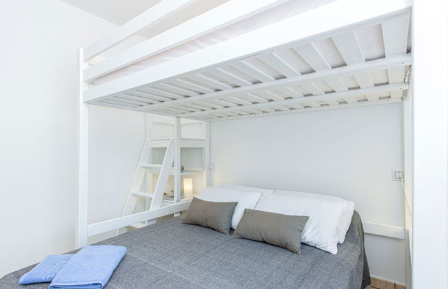 2 bedroom Apartment in Castelló d'Empúries with terrace - Photo 13