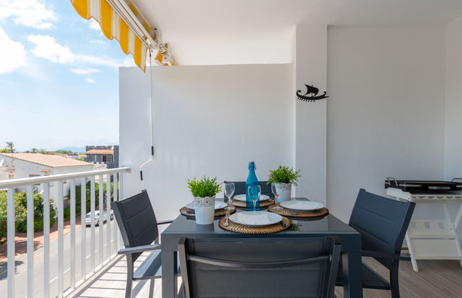 2 bedroom Apartment in Castelló d'Empúries with terrace - Photo 18