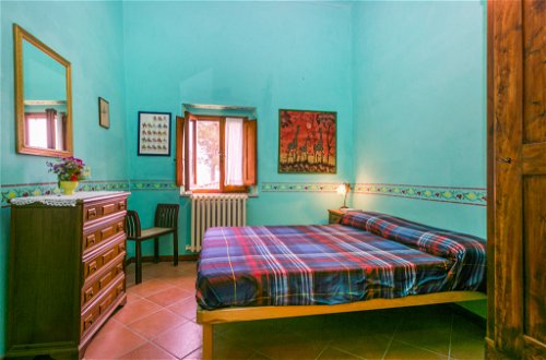Foto 34 - Haus mit 3 Schlafzimmern in Castelfranco Piandiscò mit garten