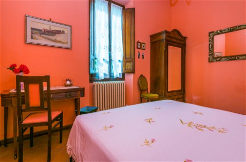Foto 33 - Haus mit 3 Schlafzimmern in Castelfranco Piandiscò mit garten