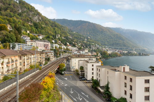 Foto 21 - Appartamento con 2 camere da letto a Montreux con piscina e giardino