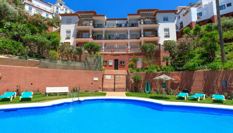 Foto 1 - Apartamento de 1 quarto em Nerja com piscina privada e vistas do mar