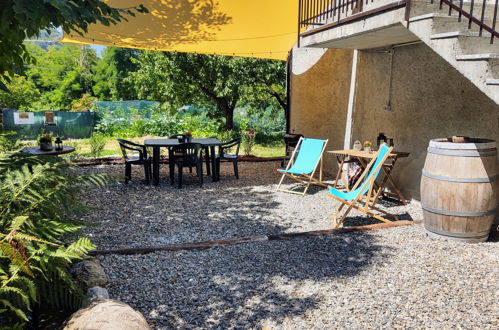 Photo 2 - Appartement de 2 chambres à Colico avec jardin et vues sur la montagne