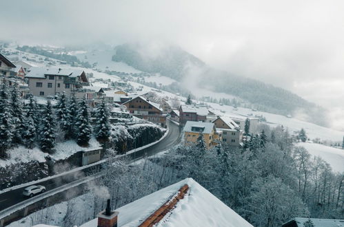 Foto 4 - Appartamento con 2 camere da letto a Amden con vista sulle montagne