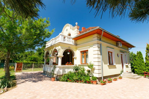 Photo 15 - Appartement de 1 chambre à Balatonőszöd avec jardin