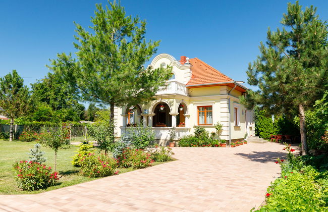 Apartment mit 2 Schlafzimmern in Balatonőszöd mit garten - Foto 1