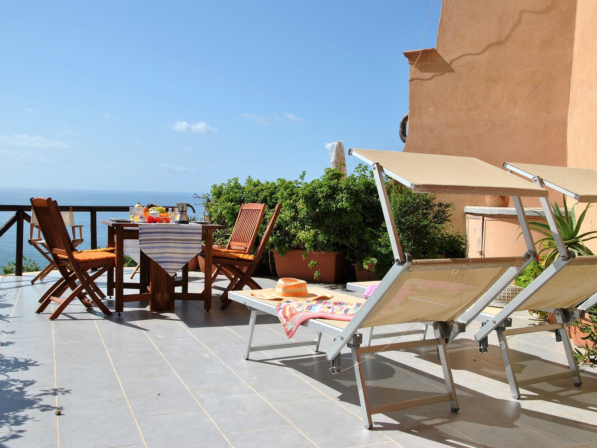 Photo 5 - Maison de 1 chambre à Sperlonga avec jardin et terrasse