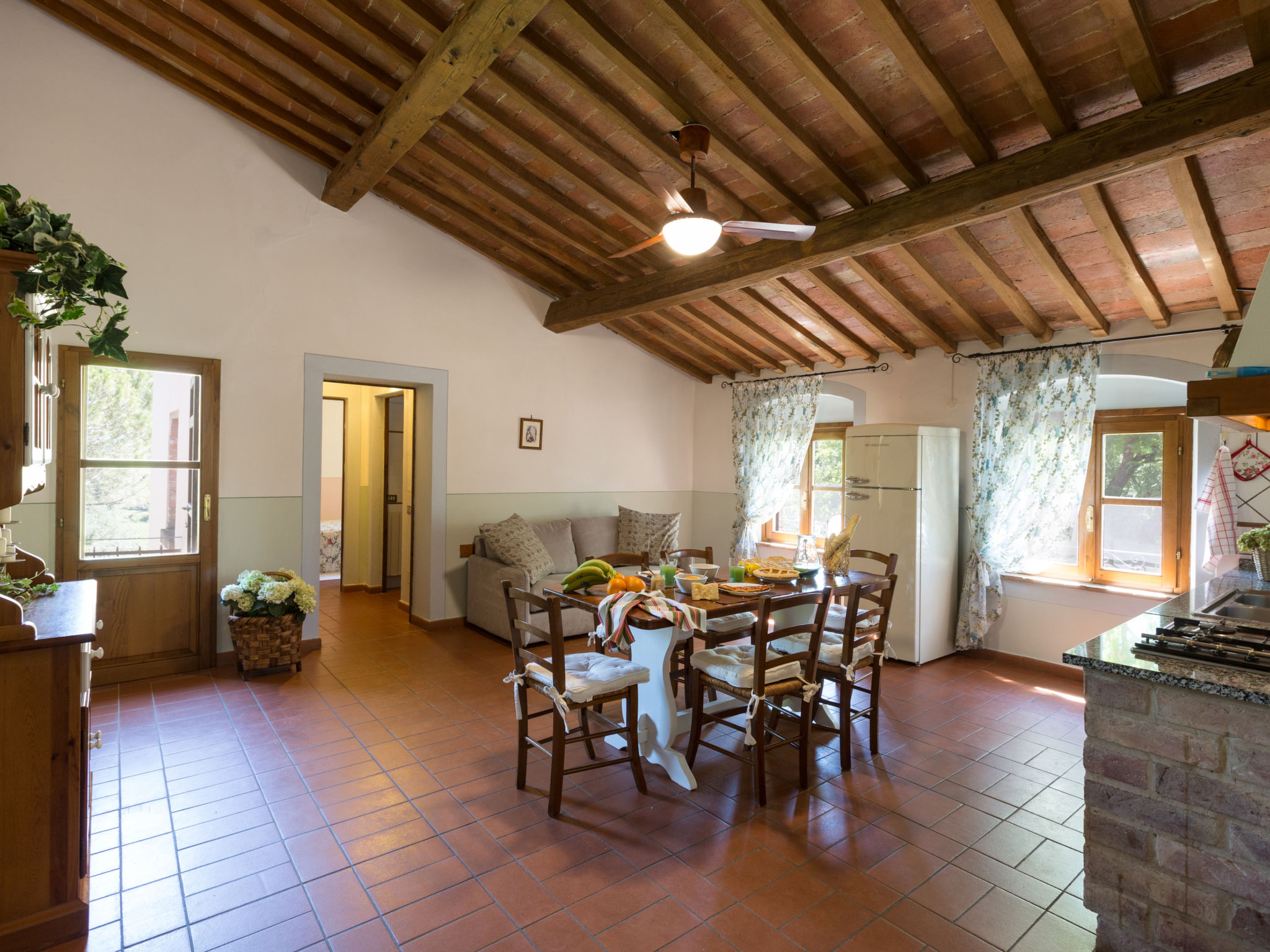 Photo 11 - 2 bedroom Apartment in Peccioli with swimming pool and garden
